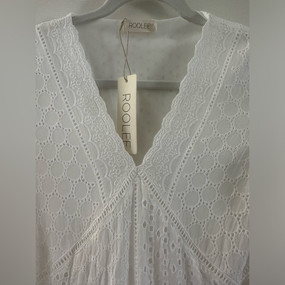 Roolee White eyelet lace v neck short sleeve midi dress women’s size M medium - Picture 6 of 7